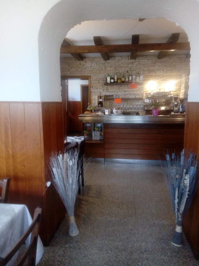 Albergo Alla Pineta 빌라 산티나 외부 사진